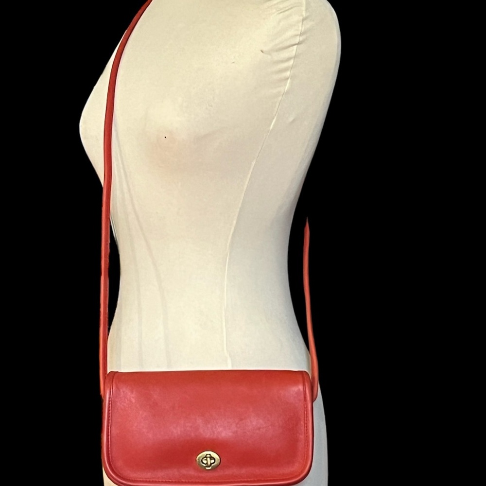 Coach Vintage Dinky # 9375 in RED color - Picture 3 of 12